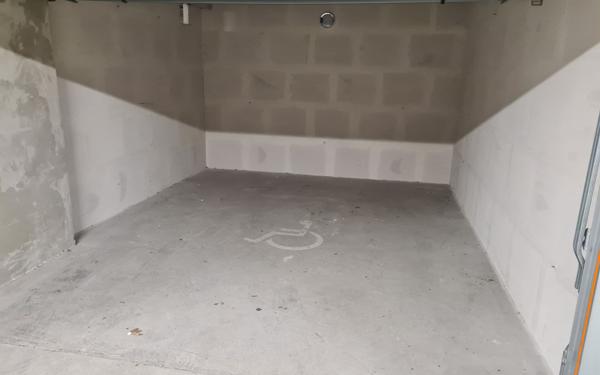 Stationnement à vendre    17,55 m2 Royan