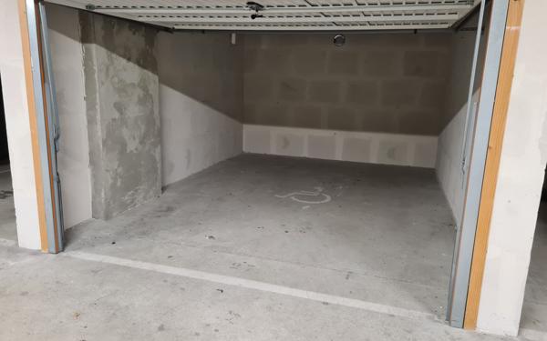 Stationnement à vendre    17,55 m2 Royan