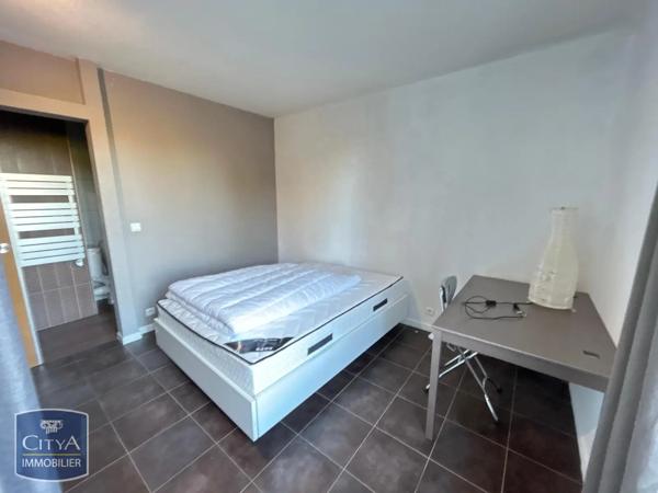 Appartement à louer 2 pièces 34.68m² Pau (64000)