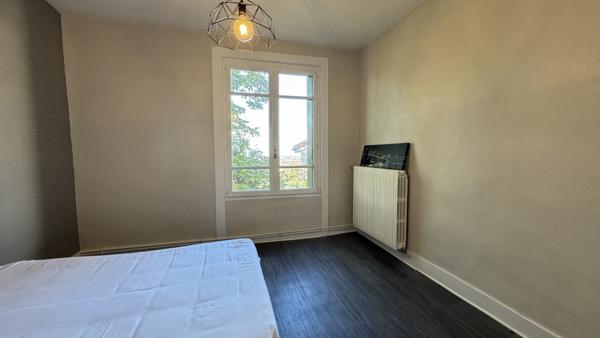 Saint-Just-Saint-Rambert (42170) Maison d'habitation de 135m2 sur 700m2 de terrain environ