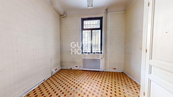 ENSEMBLE IMMOBILIER À FORT POTENTIEL