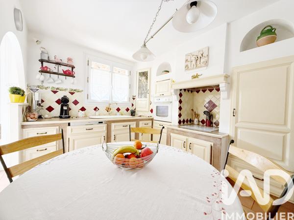 Maison à vendre 5 pièces 132 m² Hyères