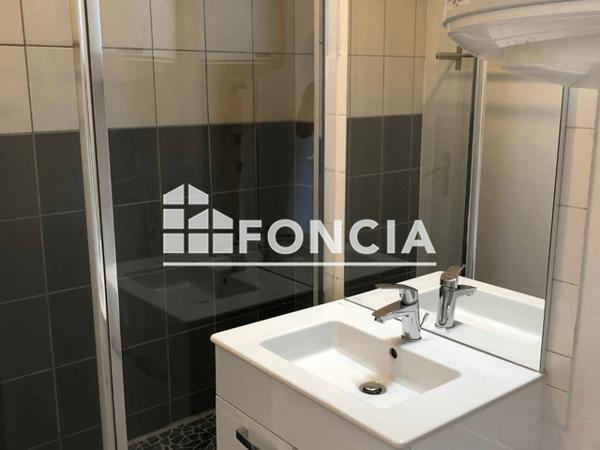 Location Appartement 4 pièces 60.74 m² - 10 AVENUE GABRIEL PERI St Martin D Heres 38400