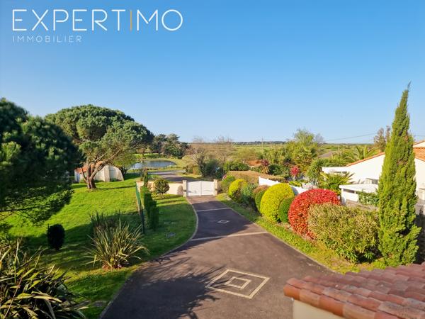 Moutiers-en-Retz (44760) Villa - DPE: B -7 pièces + studio 200 m²– Vue marais – Piscine – Terrain 1455 m²