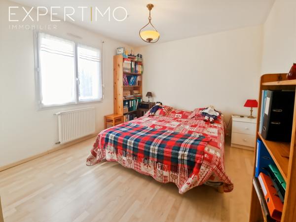 Moutiers-en-Retz (44760) Villa - DPE: B -7 pièces + studio 200 m²– Vue marais – Piscine – Terrain 1455 m²