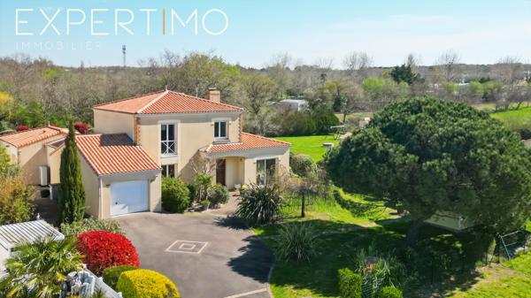 Moutiers-en-Retz (44760) Villa - DPE: B -7 pièces + studio 200 m²– Vue marais – Piscine – Terrain 1455 m²