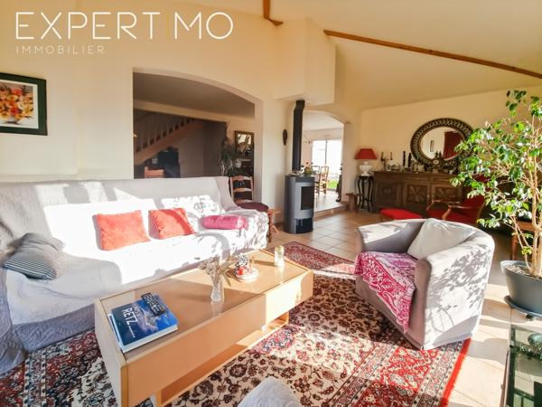 Moutiers-en-Retz (44760) Villa - DPE: B -7 pièces + studio 200 m²– Vue marais – Piscine – Terrain 1455 m²