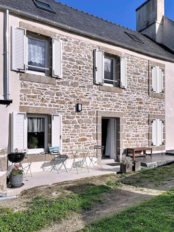 Maison de charme entièrement rénovée à Cléder