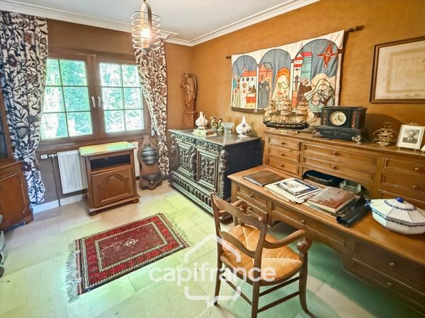 Maison de caractère style manoir – 258 m² – Parc arboré – Allée privative – Fort potentiel