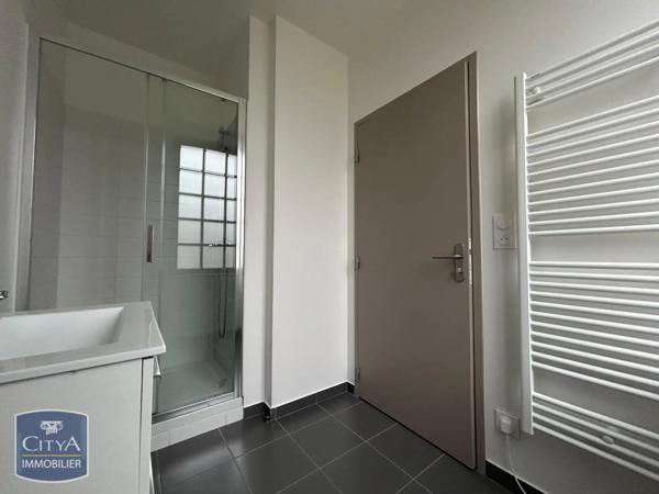 Appartement à louer 3 pièces 74.41m²