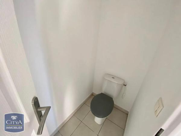 Appartement à louer 3 pièces 63.78m² Toulon (83200)