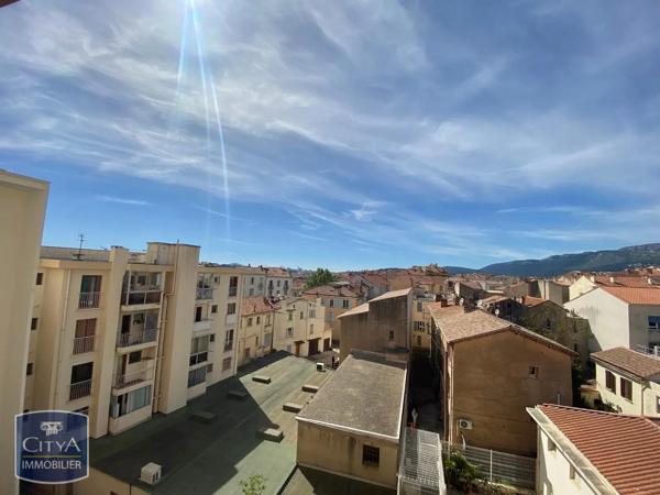 Appartement à louer 3 pièces 63.78m² Toulon (83200)