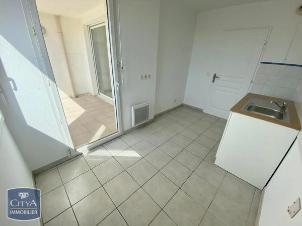 Appartement à louer 3 pièces 63.78m² Toulon (83200)