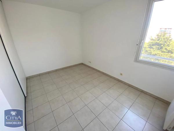 Appartement à louer 3 pièces 63.78m² Toulon (83200)