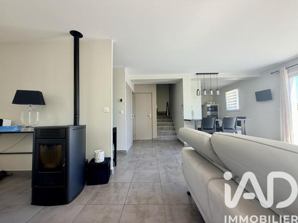 Maison à vendre 4 pièces 101 m² Théza