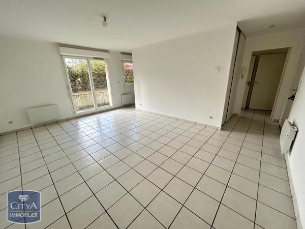 Appartement à louer 2 pièces 48.65m² Montigny-en-Gohelle (62640)