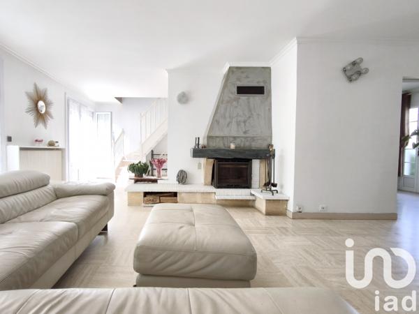 Maison à vendre 6 pièces 143 m² Montévrain