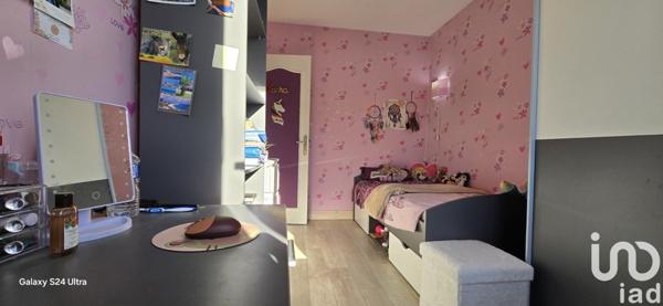 Pavillon 4 pièces de 71 m² à Vallenay (18190)