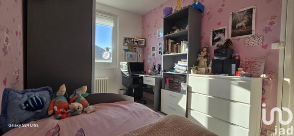 Pavillon 4 pièces de 71 m² à Vallenay (18190)