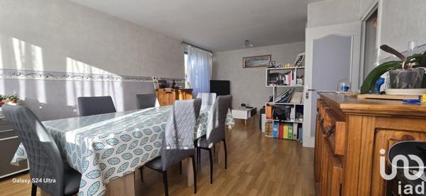 Pavillon 4 pièces de 71 m² à Vallenay (18190)