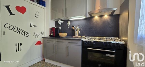 Pavillon 4 pièces de 71 m² à Vallenay (18190)