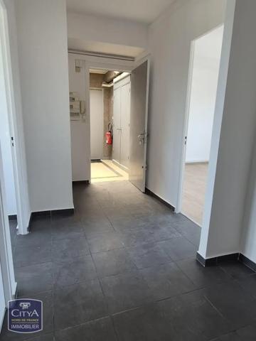 Appartement à louer 3 pièces 62.65m² Maubeuge (59600)