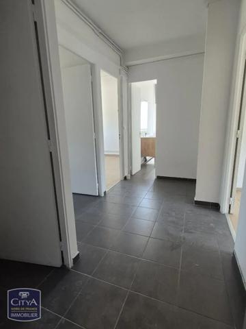 Appartement à louer 3 pièces 62.65m² Maubeuge (59600)