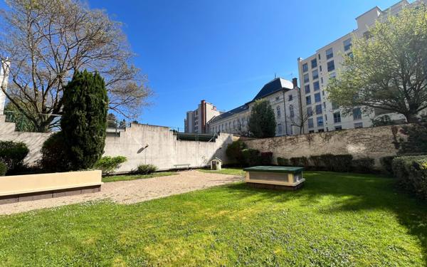 Appartement à vendre    5 pièces • 110 m2 Lyon 9