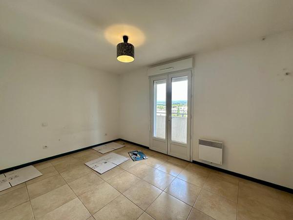 MAISON A PEZENS AVEC JARDIN ET GARAGE 2 CHAMBRES