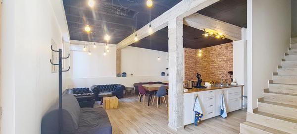 IMMEUBLE A USAGE DE BUREAUX