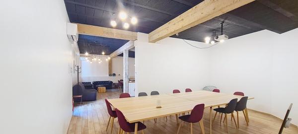IMMEUBLE A USAGE DE BUREAUX