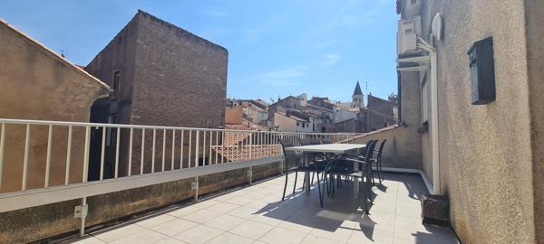 IMMEUBLE A USAGE DE BUREAUX