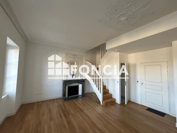 Location Appartement 3 pièces 66.22 m² - 44 - 46 RUE DE BRETAGNE Laval 53000