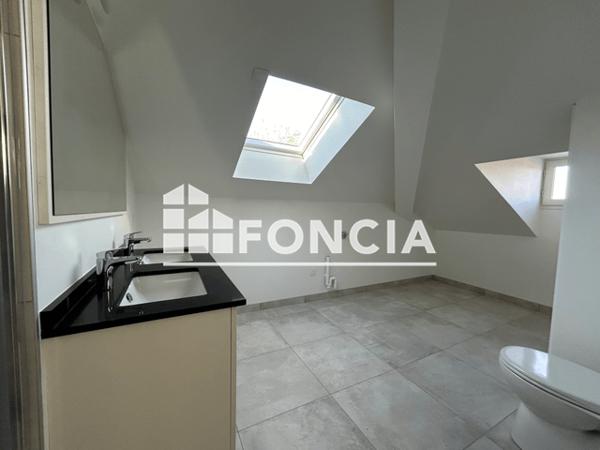 Location Appartement 3 pièces 66.22 m² - 44 - 46 RUE DE BRETAGNE Laval 53000