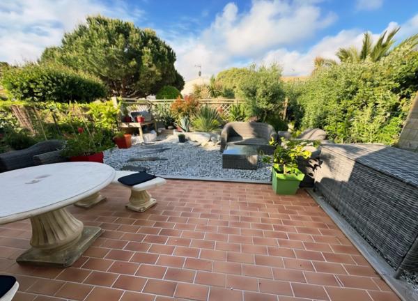 🏡 Charmante Maison T2 Mezzanine 40m² – Résidence de bord de mer, calme avec Piscine