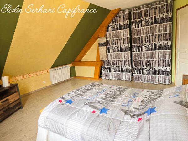 En Exclusivité, Maison architecturale de presque 159m2, construction 2008 à Saint-Maurice-Colombier