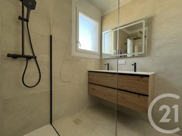 Appartement F3 à vendre  3 pièces - 70,32 m2 LA CIOTAT - 13