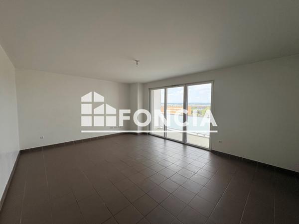 Location Appartement 3 pièces 94.86 m² - 47 RUE PIERRE TAITTINGER Reims 51100