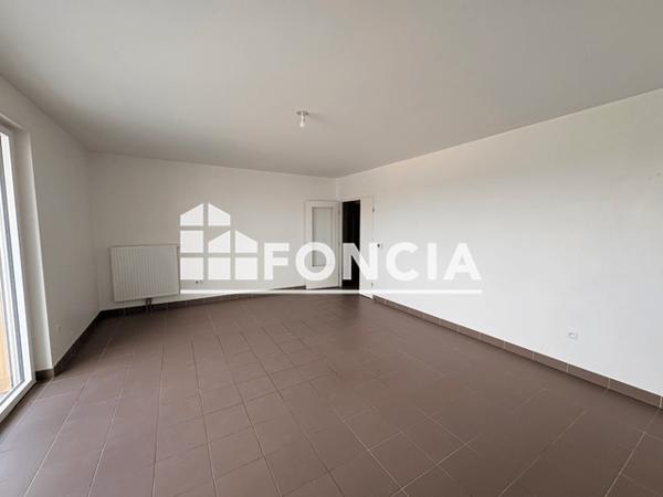 Location Appartement 3 pièces 94.86 m² - 47 RUE PIERRE TAITTINGER Reims 51100