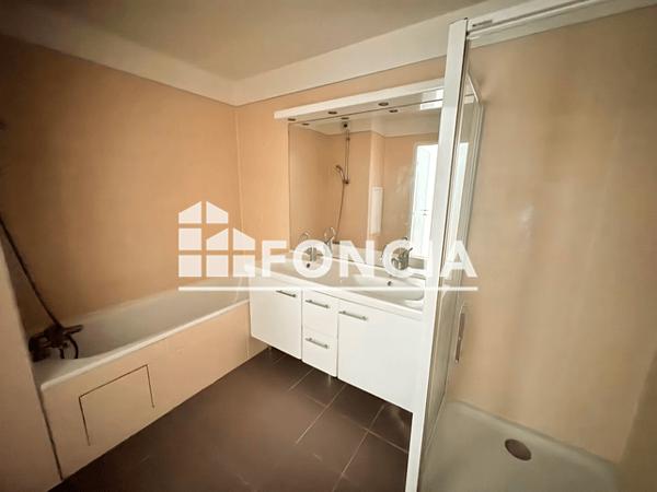 Location Appartement 3 pièces 94.86 m² - 47 RUE PIERRE TAITTINGER Reims 51100
