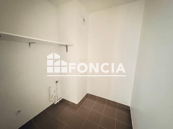 Location Appartement 3 pièces 94.86 m² - 47 RUE PIERRE TAITTINGER Reims 51100