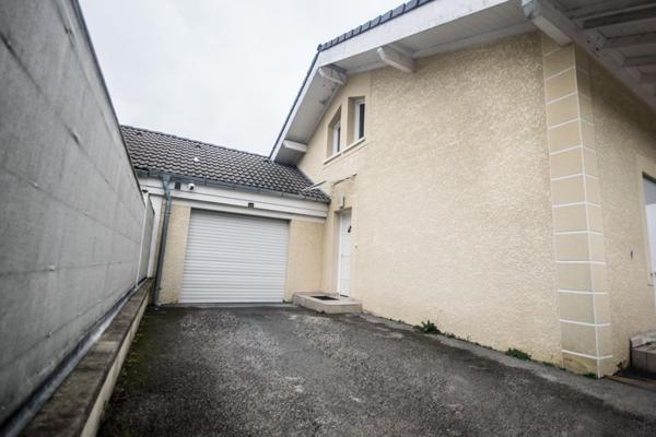 Maison mitoyenne par garage 105,37 m² Scionzier