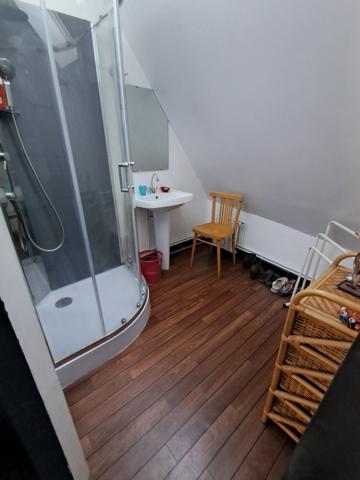 Maison 11 pièce(s) 6 chambre(s) 219 m²