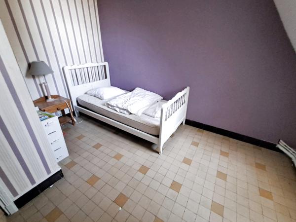 Maison 11 pièce(s) 6 chambre(s) 219 m²