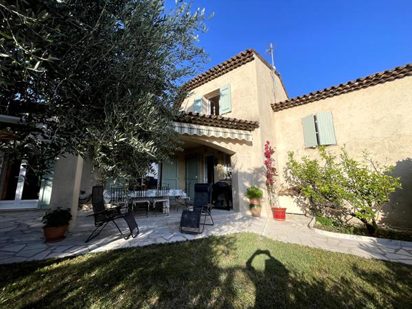 Grasse Saint-François, Maison Grasse 5 pièces140 m2, 1510 m2 de terrain avec piscine
