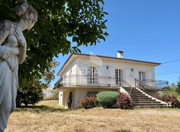 Maison Pineuilh 7 pièces, 180 m2 habitable, 5 chambres, garage,  à pied de la ville et de la gare