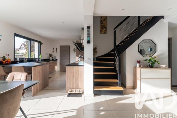 Maison à vendre 6 pièces 125 m² Neuilly-sur-Marne