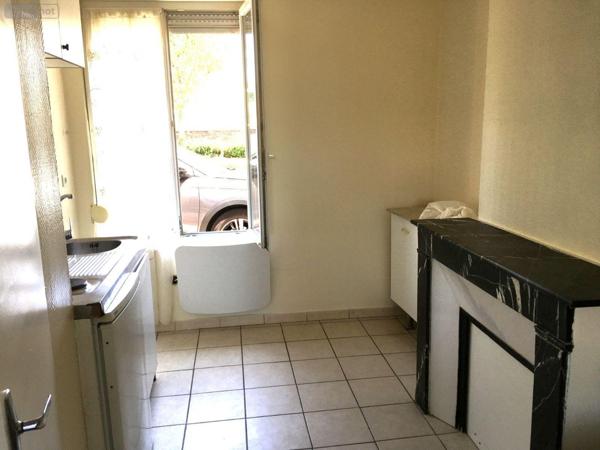 Studio à louer à Vitry-le-François dans la Marne (51300), ref : 51081/904   
CENTRE