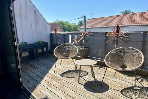 La Rochelle (17000) Bordure de parcs - Maison-appartement avec ascenseur, patio, terrasse et garage