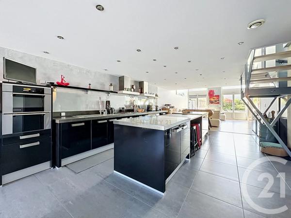 Maison à vendre  7 pièces - 250 m 2   ST ETIENNE  - 42